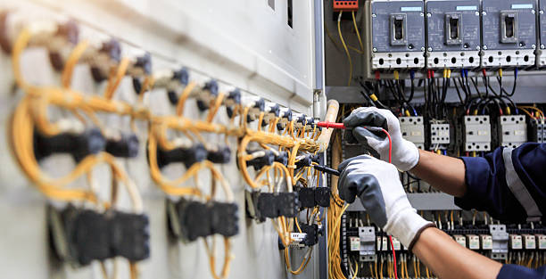 Professional Electrician technician working in Lake Cassidy, WA